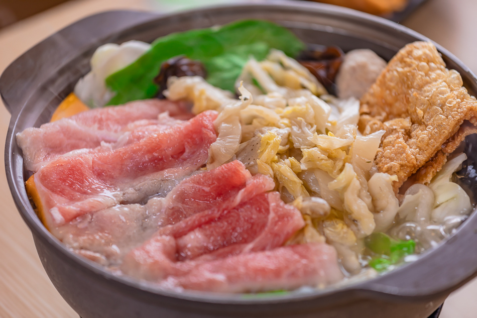老東北酸白菜鍋-豬肉 老東北酸白菜鍋-豬肉