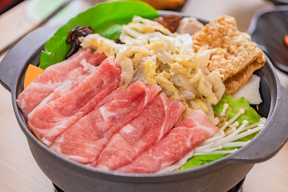老東北酸白菜鍋-豬肉 老東北酸白菜鍋-豬肉