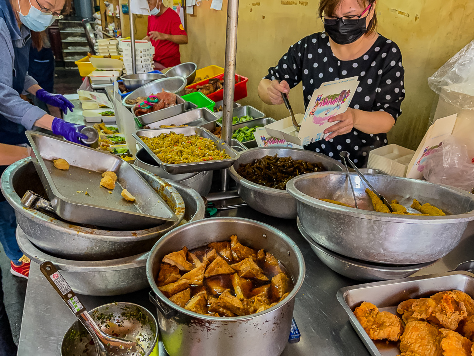 高雄美食 - 加佳便當快餐店