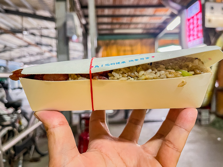 楠梓美食 - 右昌元帥廟美食廣場 x 平價美味豬血湯炒飯 楠梓美食 - 右昌元帥廟美食廣場 x 平價美味豬血湯炒飯