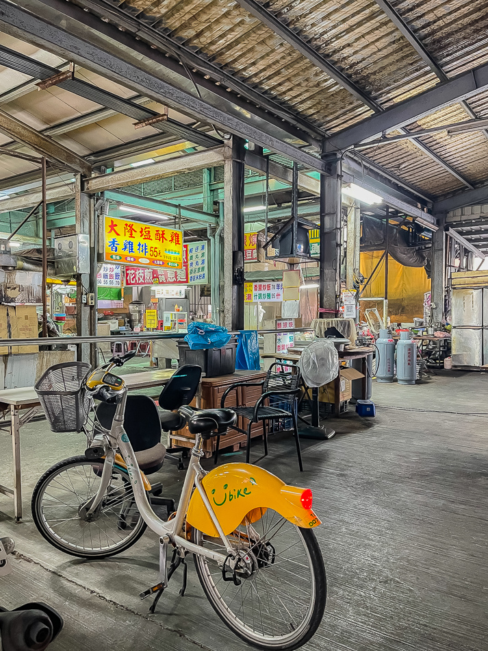 楠梓美食 - 右昌元帥廟美食廣場 x 平價美味豬血湯炒飯 楠梓美食 - 右昌元帥廟美食廣場 x 平價美味豬血湯炒飯