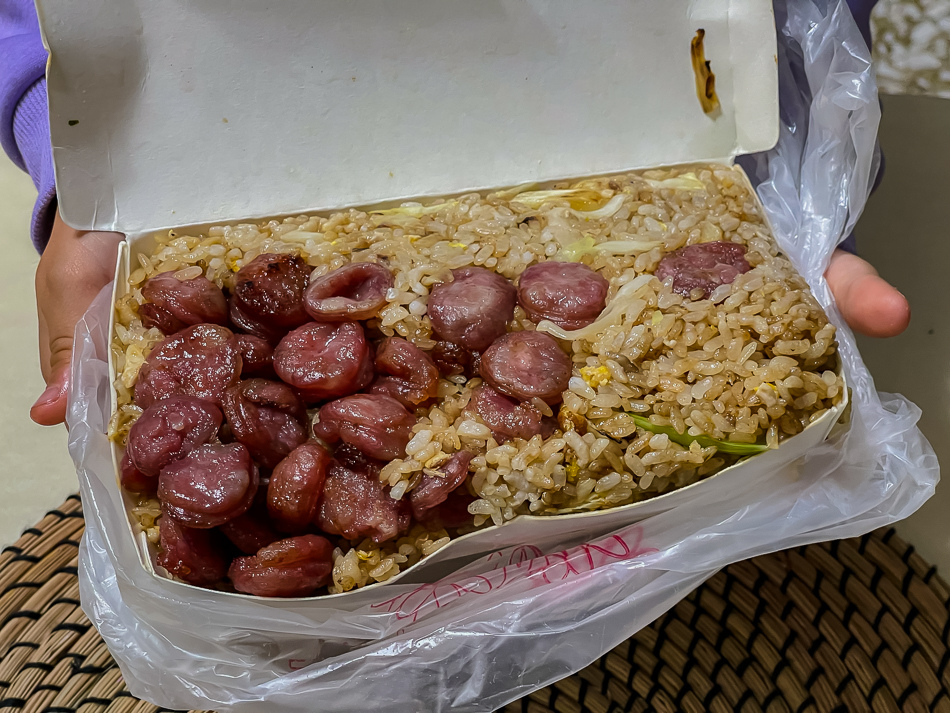 楠梓美食 - 右昌元帥廟美食廣場 x 平價美味豬血湯炒飯 楠梓美食 - 右昌元帥廟美食廣場 x 平價美味豬血湯炒飯