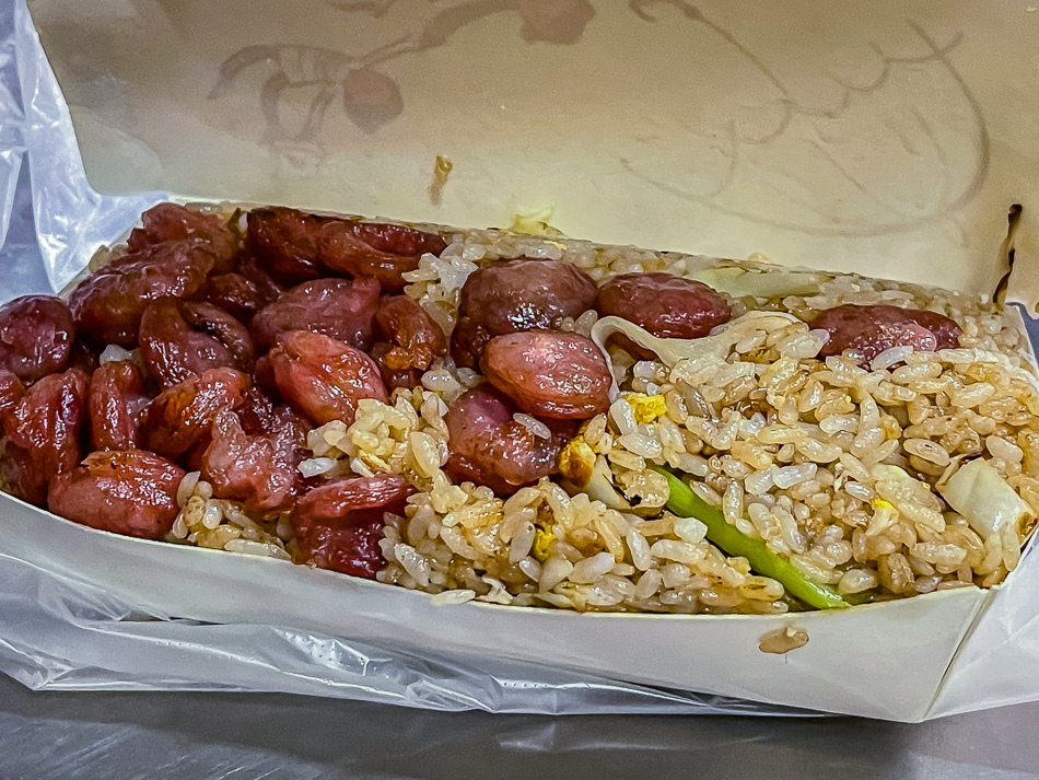 楠梓美食 - 右昌元帥廟美食廣場 x 平價美味豬血湯炒飯 楠梓美食 - 右昌元帥廟美食廣場 x 平價美味豬血湯炒飯