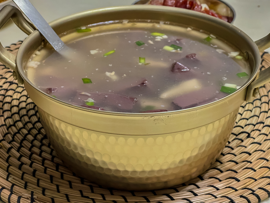 楠梓美食 - 右昌元帥廟美食廣場 x 平價美味豬血湯炒飯 楠梓美食 - 右昌元帥廟美食廣場 x 平價美味豬血湯炒飯