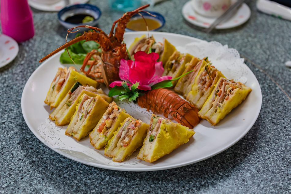 彌陀美食 - 香賓海產龍蝦三明治