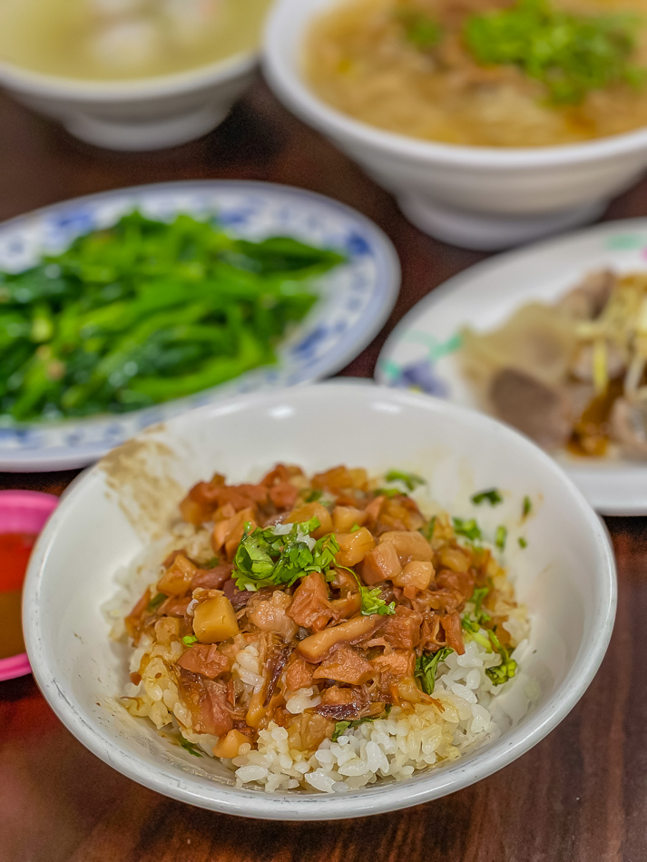 橋頭美食 - 黃家肉燥飯