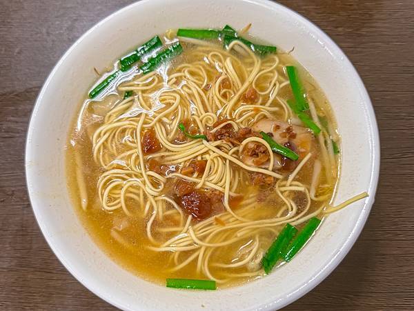 鳳山美食 - 龍山寺豬腳麵 (30).jpg