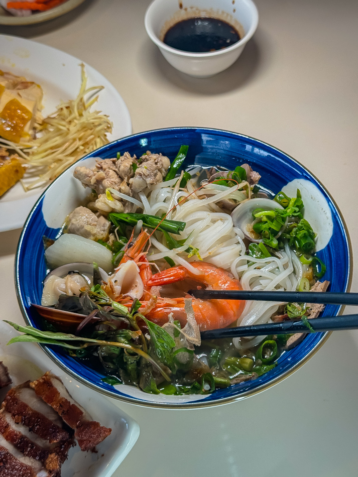 海鮮什錦河粉 100元