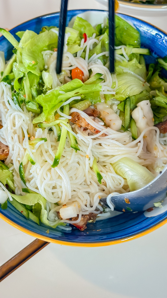 涼拌米線-豬肉 100元