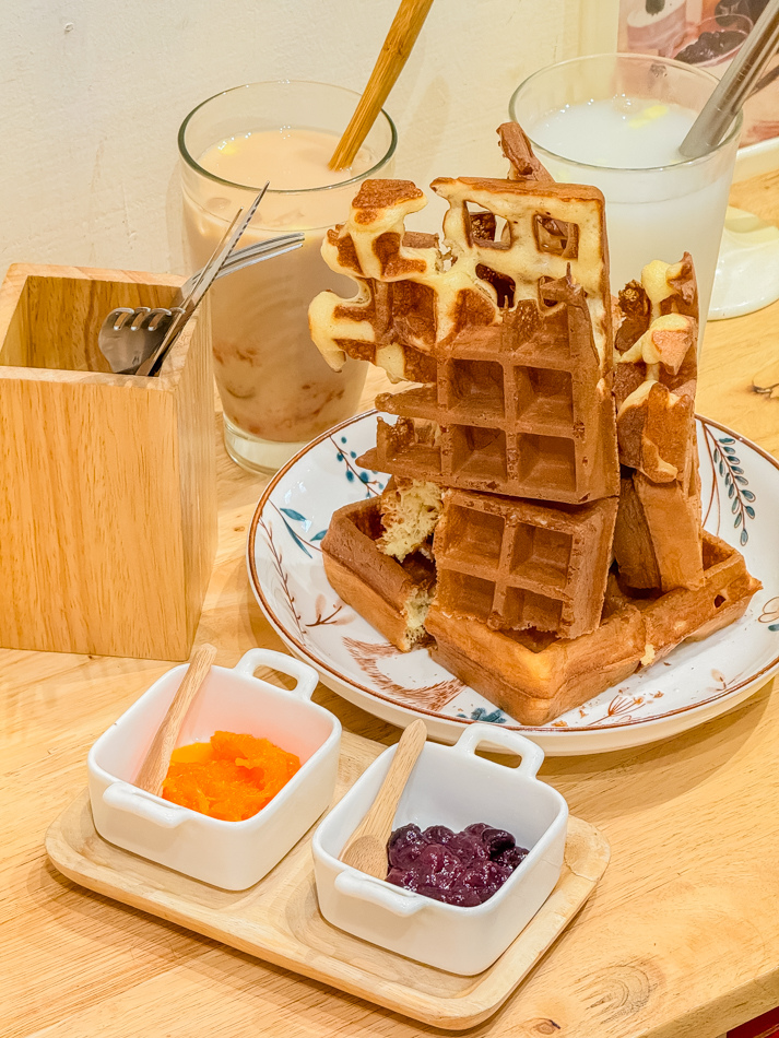 鳳山美食 - 迷路鬆餅 (27).jpg