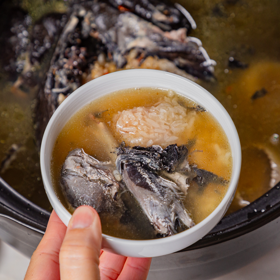 鮑魚米雞