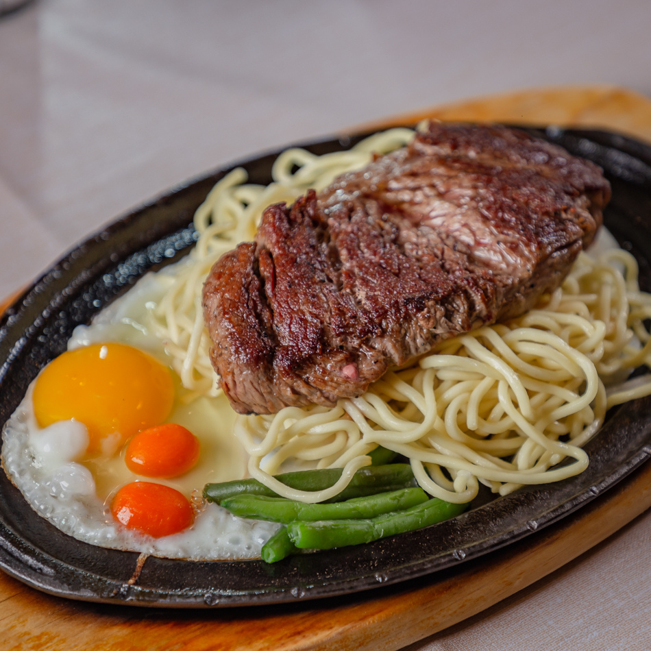 三民區美食 - 驚蟄洋食坊 (16).jpg
