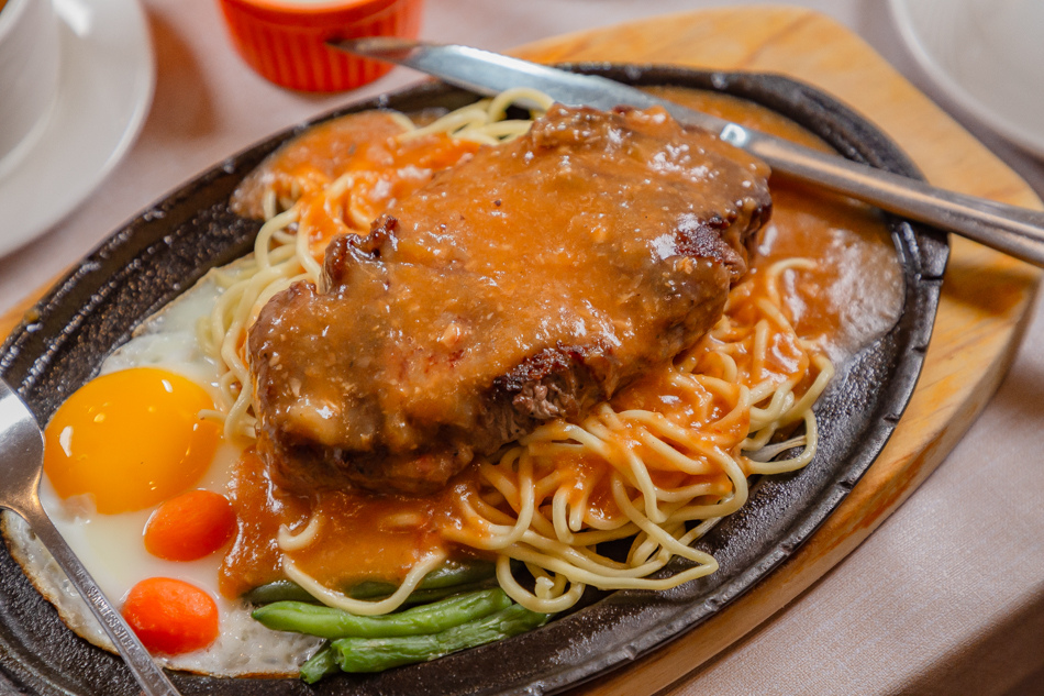 三民區美食 - 驚蟄洋食坊 (29).jpg