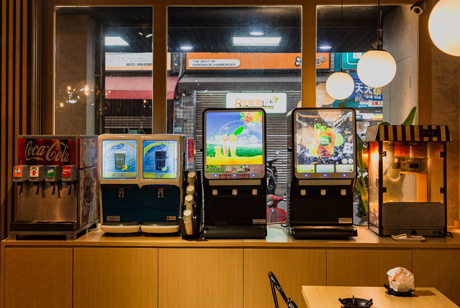 踹踹看仁武總店 (1).jpg