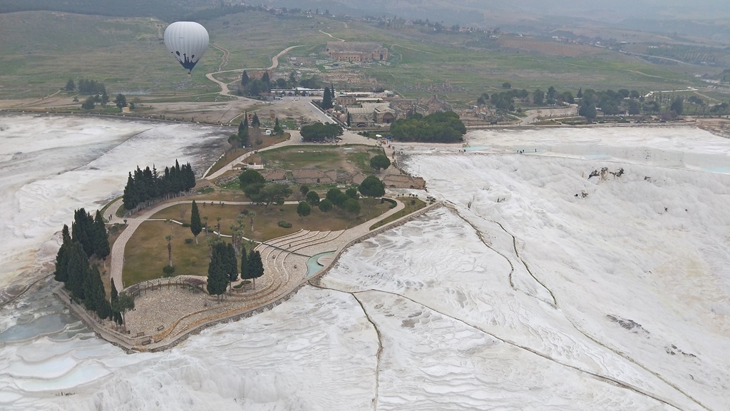 巴慕卡麗(棉堡)Pamukkale Thermal Pools搭熱氣球.2018.1.16 (17).jpg