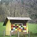 20080423-013 Bee house in countryside around Podhom(Bled)-PICT3211.JPG