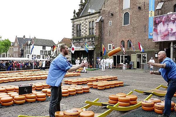 阿克瑪乳酪交易市集