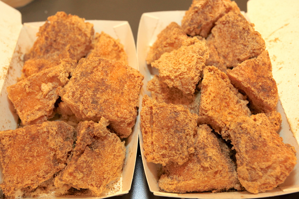 吃 高雄 岡山區 永記酵素臭豆腐 岡山臭豆腐排隊名店 與一派胡塩臭豆腐有關係嗎 臭豆腐酥脆值得推薦給您品嚐 永記酵素臭豆腐 樂天小高の美食之旅