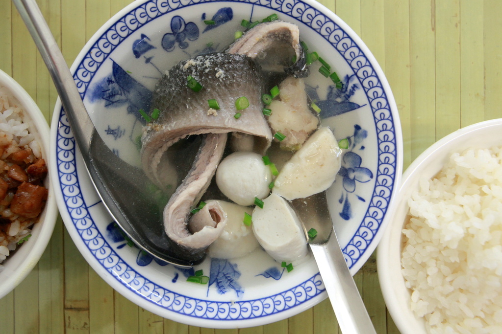 森（mori ）魚丸湯、肉燥飯