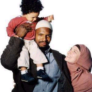 http://cdn.newsone.com/files/2009/05/muslim-family.jpg