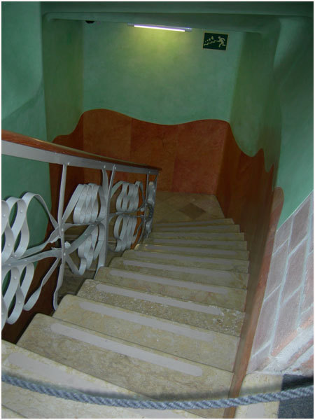 115.米拉之家的樓梯.jpg