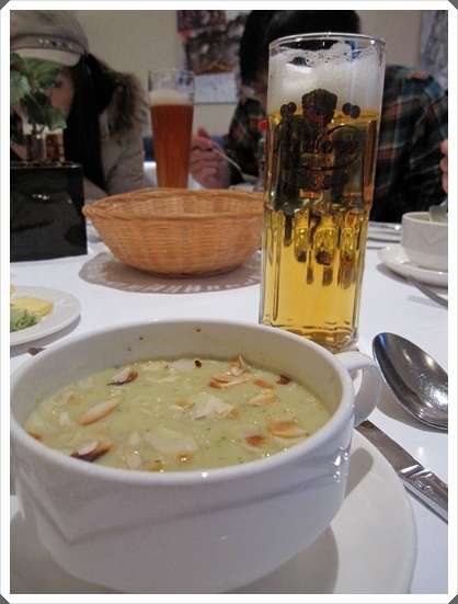 124.晚餐前菜:湯.jpg