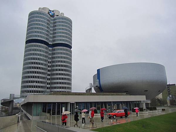 BMW Museum_03.JPG