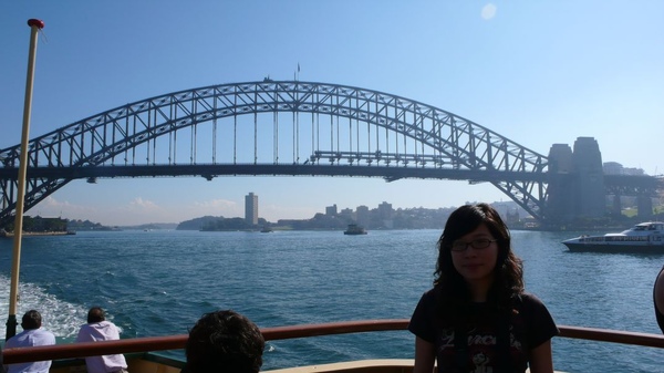 從海上看海港大橋
