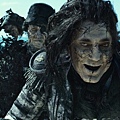 pirates-of-the-caribbean-dead-men-tell-no-tales-ghost-pirates