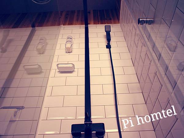 pi homtel_room3002.jpg