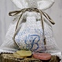 天然蔴布製成的浪漫小袋最適合裝進愛的禮物-200x300.jpg