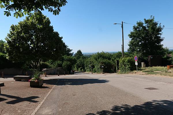 法國自由行小孩單車賽及健行15日遊-搭機回國順遊走訪古老佩魯