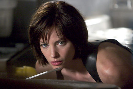 Sienna Guillory-3