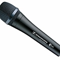 Sennheiser e945