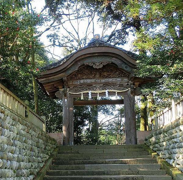 尾山神社東神門