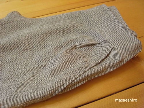 20121117寬鬆細直紋長褲-1.jpg 20121117寬鬆細直紋長褲-1.jpg