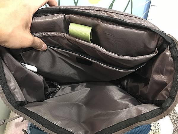 Targus_seoul15%22_13.JPG Targus_seoul15%22_13.JPG