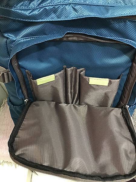 Targus_seoul15%22_09.JPG Targus_seoul15%22_09.JPG