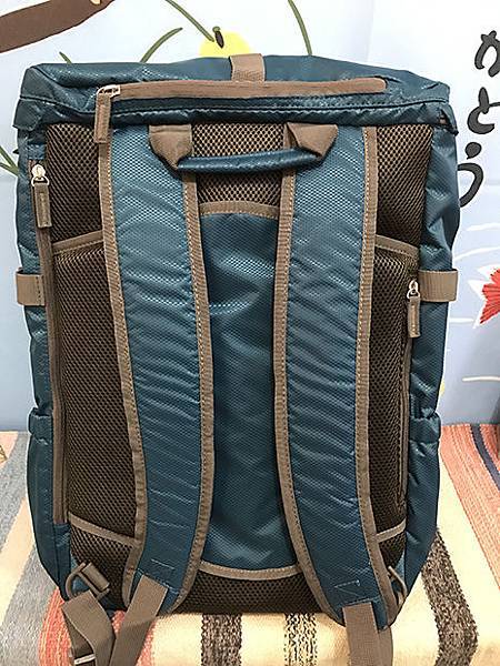 Targus_seoul15%22_02.JPG Targus_seoul15%22_02.JPG