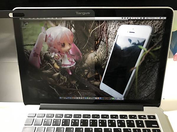 Targus防窺片06.JPG