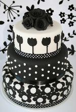 Black~White~Fantasy~wedding cake