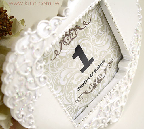 可艾婚禮小物_愛心浮雕婚紗相框 桌號卡