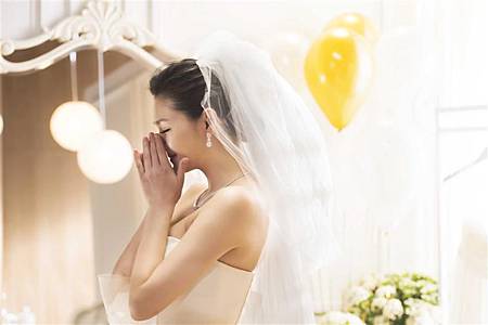 大S圓夢嬌羞穿上婚紗 拍攝廣告 大S圓夢嬌羞穿上婚紗 拍攝廣告
