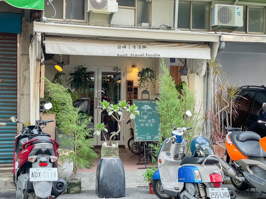 LINE_ALBUM_陋咖啡_211101_0.jpg LINE_ABUM_陋咖啡_211101_0.jpg