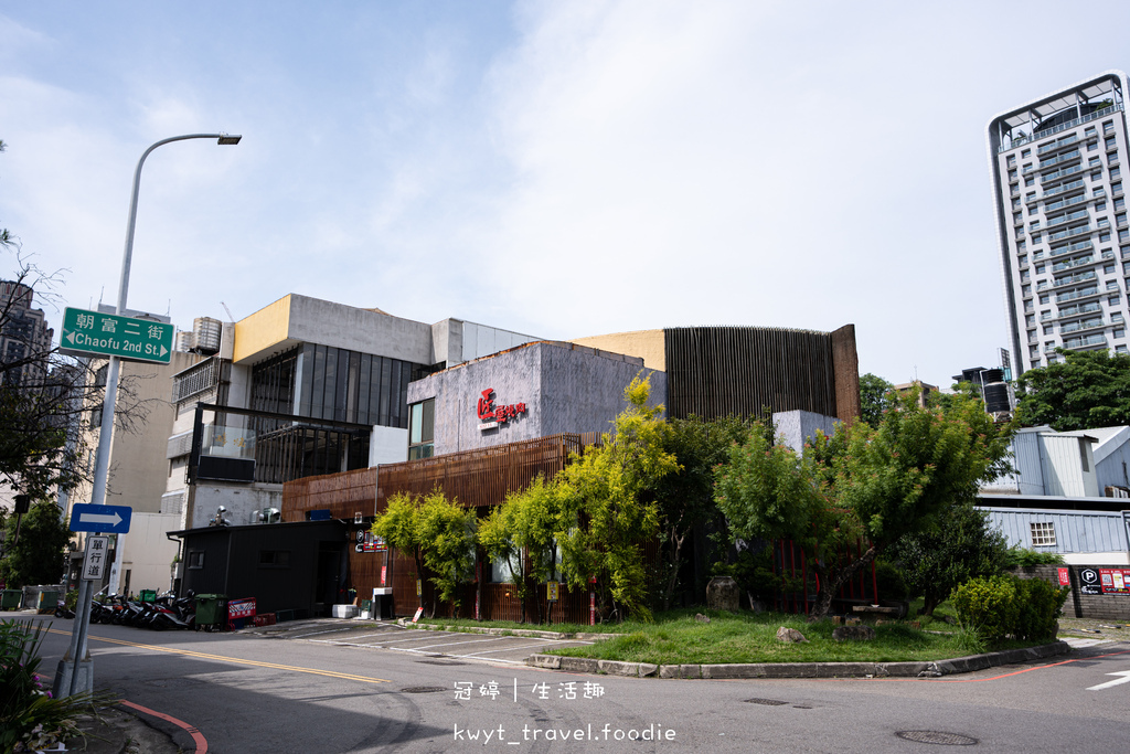 台中七期美食景一日-家歌院-新光三越-夏地公-秋谷公-16.jpg 台中七期美食景一日-家歌院-新光三越-夏地公-秋谷公-16.jpg