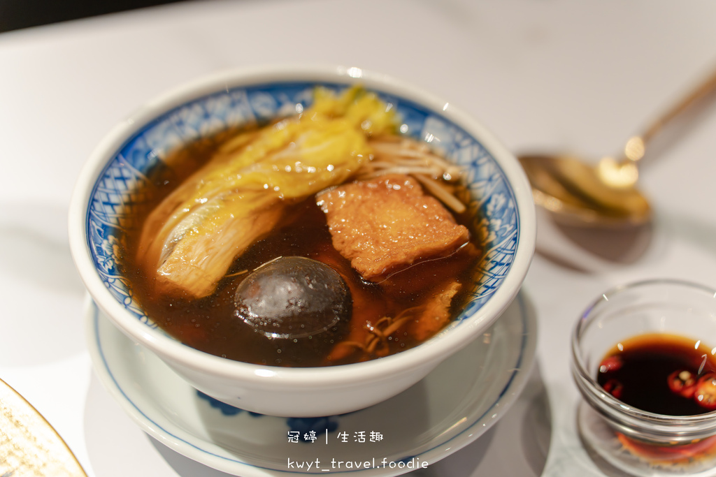 松山區素食餐廳推薦-EVB馬來西亞風味蔬食餐酒館-松山區餐酒館推薦-微風廣場美食餐廳-忠孝復興捷運站美食-台北小巨蛋捷運站美食-25.jpg