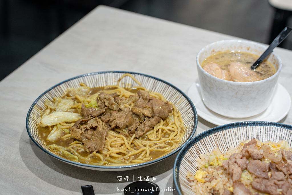 松山區外帶午餐推薦-臭豆腐炒飯雞湯-台北民生社區美食小吃推薦-16.jpg