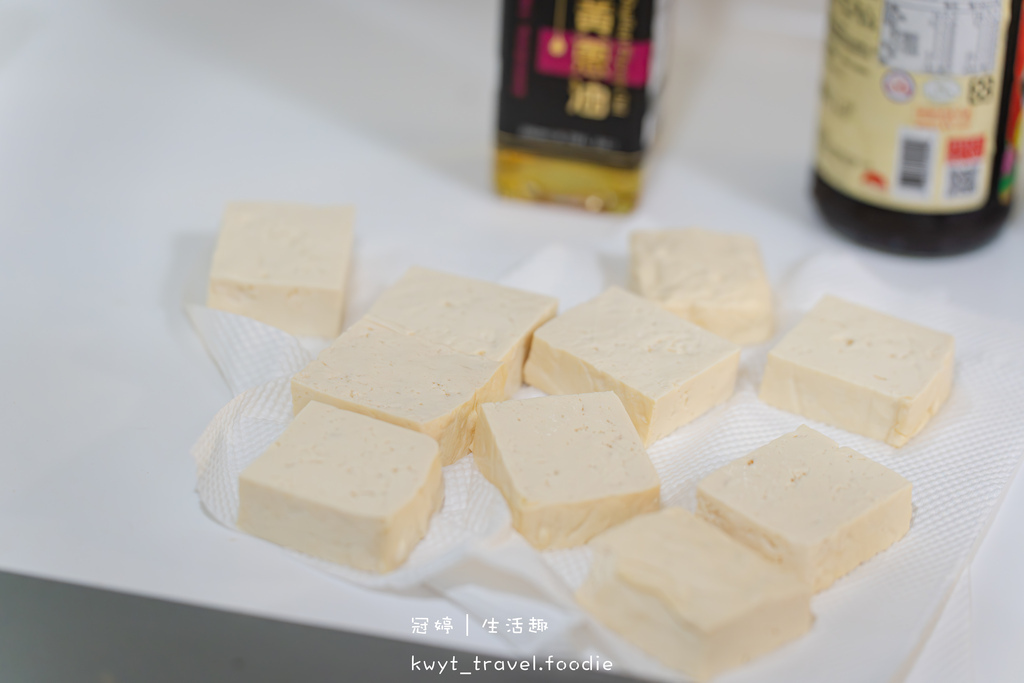 夏天清爽料理食推-小磨坊金油-小磨坊金蒜油-蒜香青花菜食-油豆腐食-15.jpg 夏天清爽料理食推-小磨坊金油-小磨坊金蒜油-蒜香青花菜食-油豆腐食-15.jpg