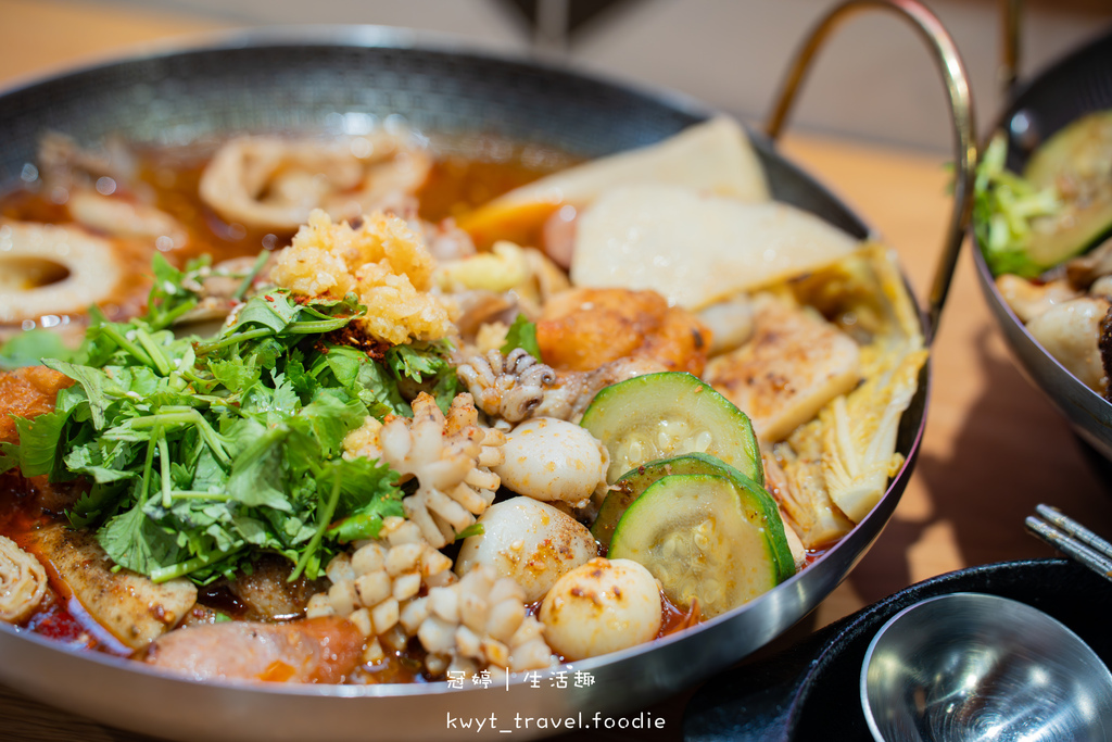 台中,北區,台中美食,北區美食,爽爽麻辣干鍋,台中麻辣,北區麻辣,台中小吃,北區小吃,中國醫,冒菜自嗨鍋,麻辣乾鍋,四川小吃