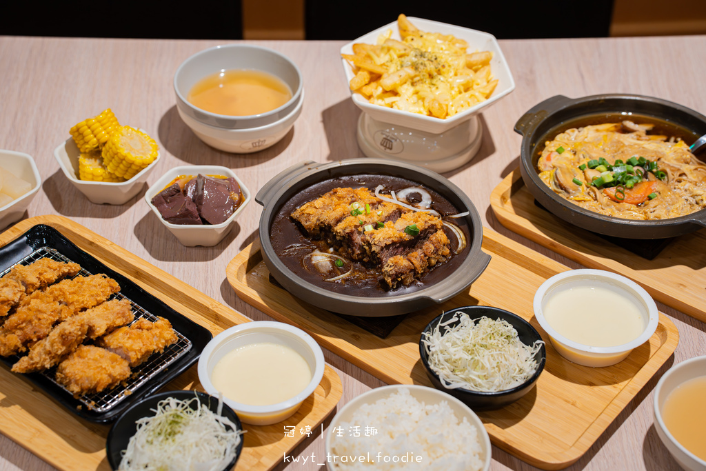 屏東家樂福美食餐廳推薦-京厚屋豬排專賣屏東店-屏東火車站附近美食餐廳推薦-屏東午餐晚餐推薦-屏東豬排專賣店-26.jpg